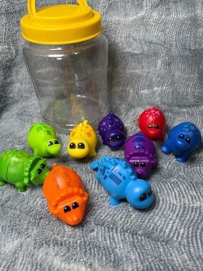 Learning Resources Snap-n-Learn Matching Dinos Set